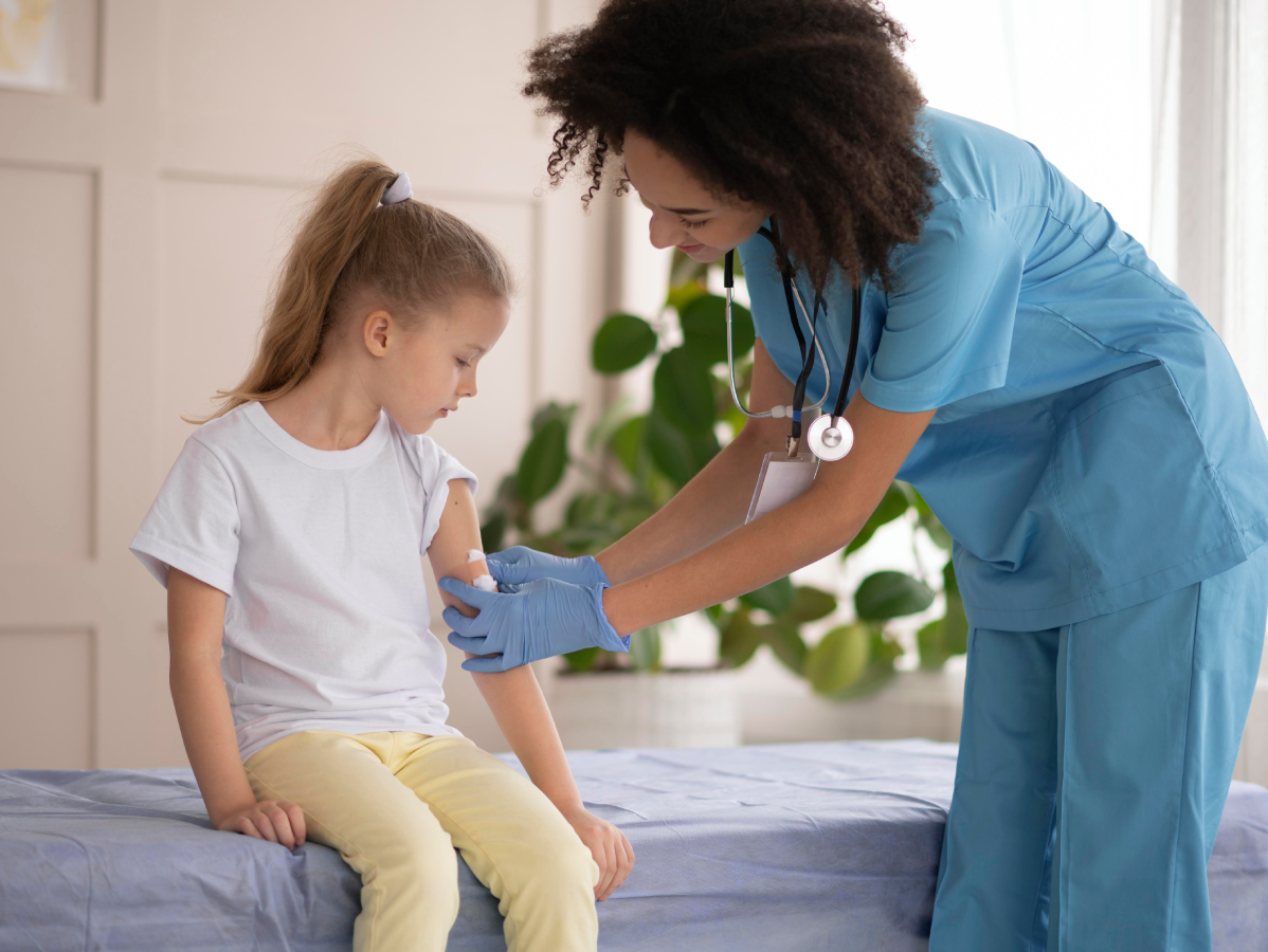 Twitter Analysis of Health Care Workers’ Sentiment and Discourse Regarding Post–COVID-19 Condition in Children and Young People: Mixed Methods Study