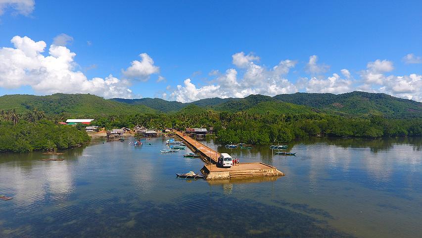 Research highlights the pressures from human activities on tropical marine ecosystems