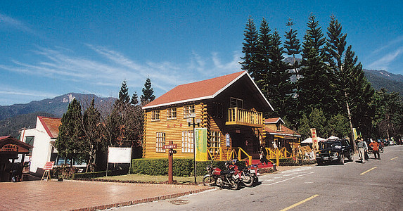 Letters from HUAP: Suefong Lin
