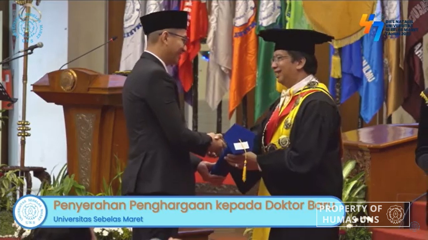 UNS Gives Awards to 54 New Doctors