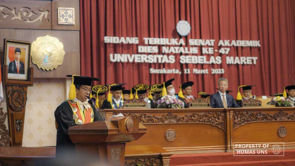 UNS Holds Open Session of Academic Senate Commemorating 47th Dies Natalis UNS