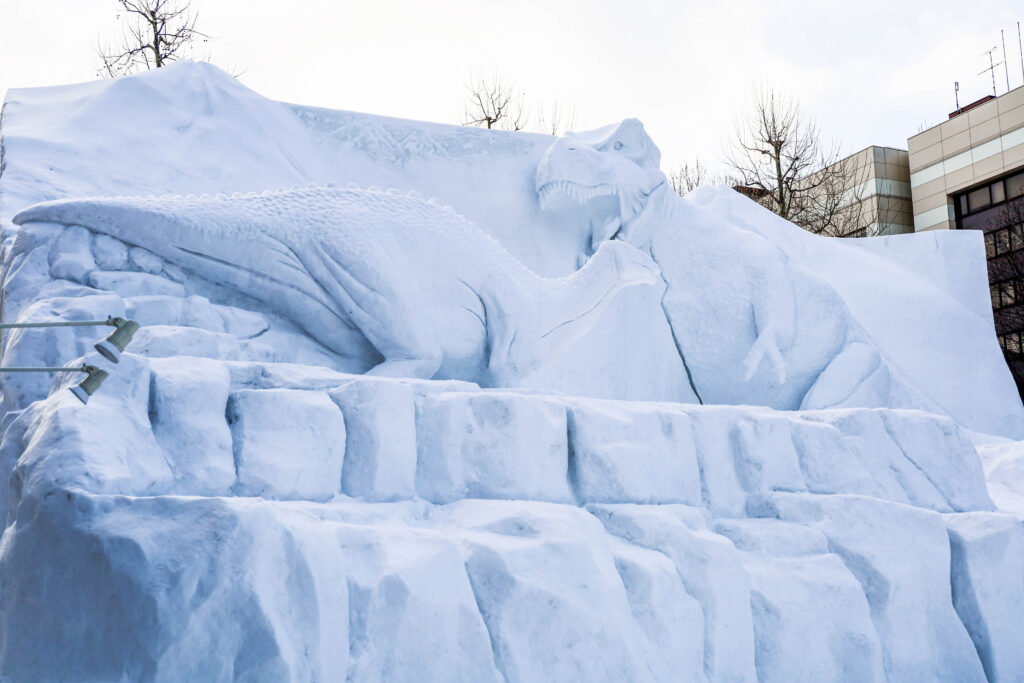 Sapporo Snow Festival, dinosaurs in the wild
