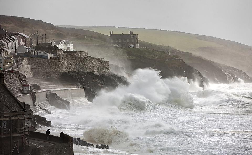Wave power can play greater role in UK’s Net Zero energy drive