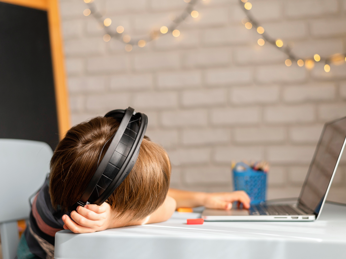 Serious Game for the Screening of Central Auditory Processing Disorder in School-Age Children: Development and Validation Study
