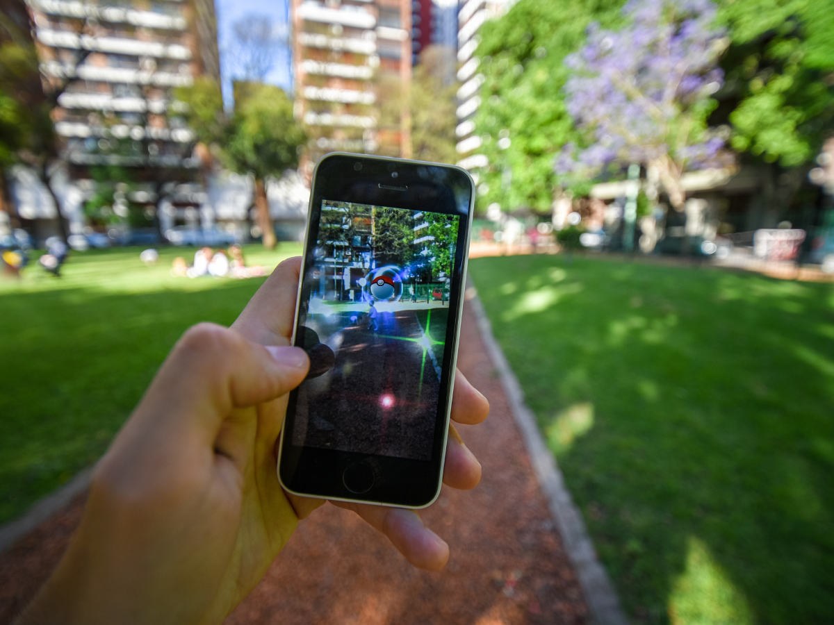 Dimensions of Interactive Pervasive Game Design: Systematic Review